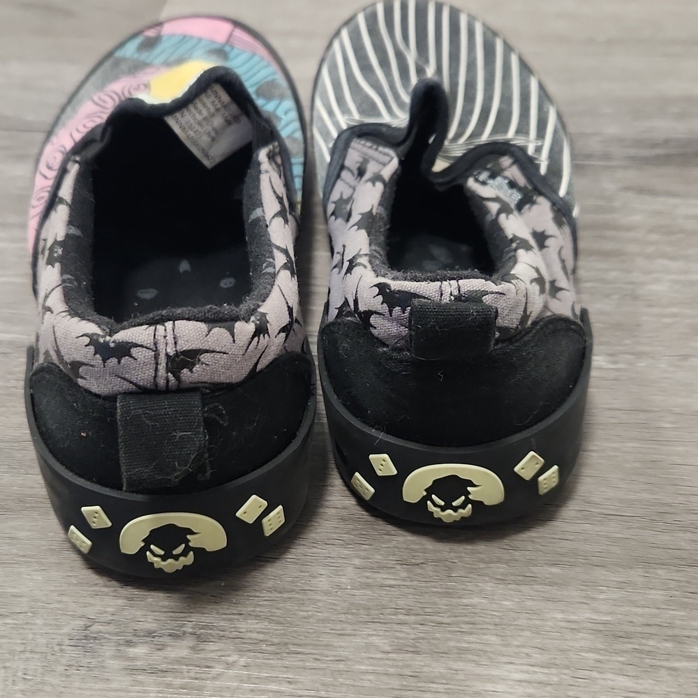 Disney Nightmare Before Christmas Canvas Time Burton Slip Ons Size 7 Mens - Picture 3 of 11